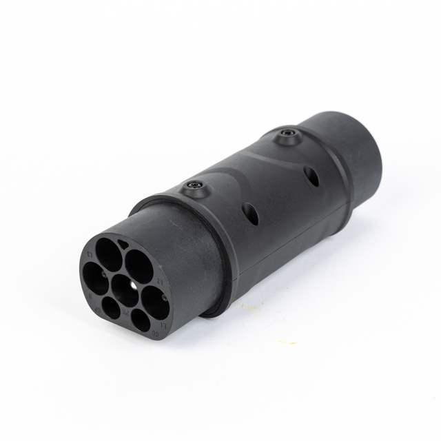Adattatore EVtaurus Tipo 2 a GBT EV (IEC 62196 a GB/T) Carica EV cinesi nelle stazioni di tipo 2