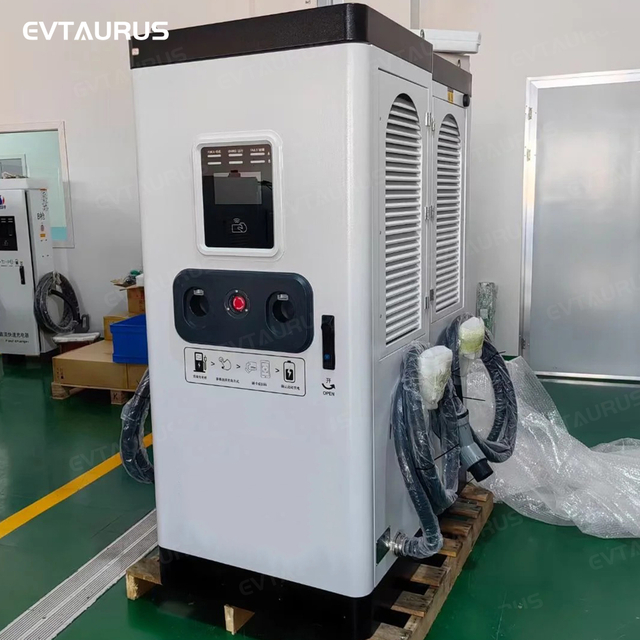 Stazione di ricarica EV per auto elettriche veloci DC ad alta potenza CCS GBT NACS all-in-one da 240kw 320kw 360kw per uso commerciale 